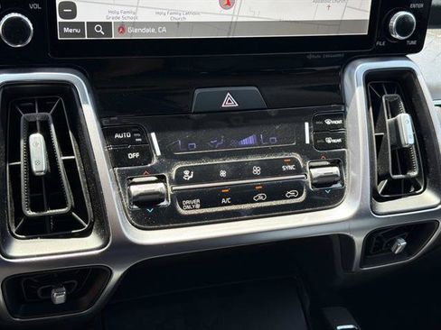 Used 2023 Kia Sorento EX w/ Panoramic Sunroof Package FWD image 24