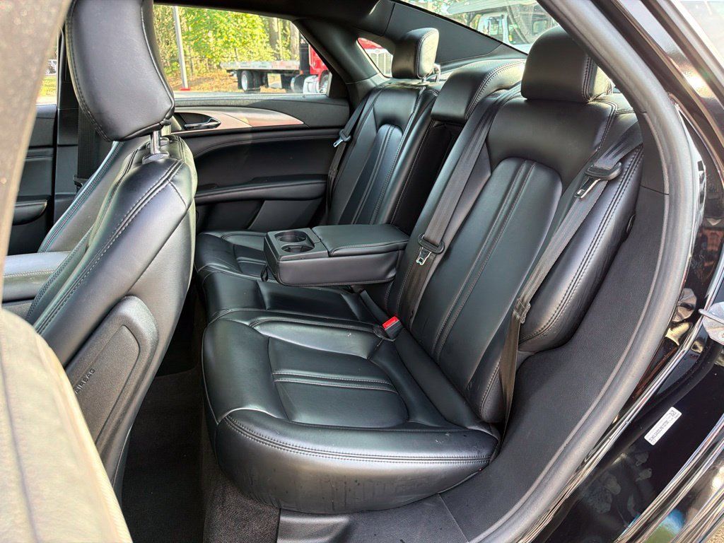 Used 2020 Lincoln MKZ FWD image 17