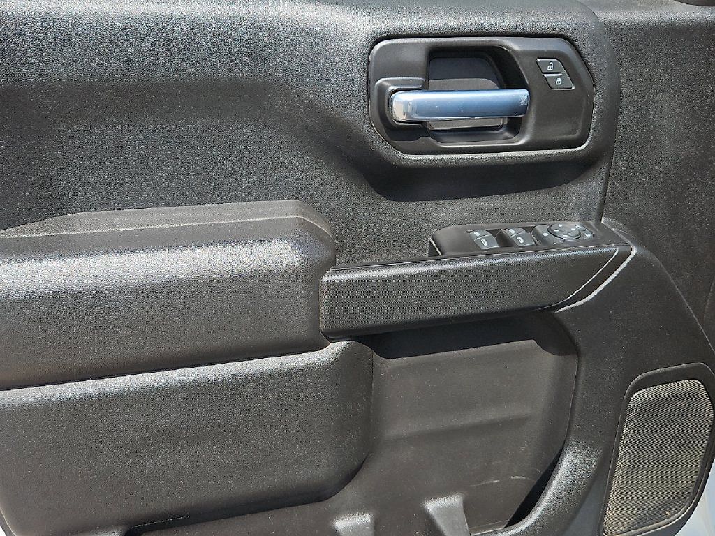 Used 2021 Chevrolet Silverado 1500 Custom AWD/4WD image 21