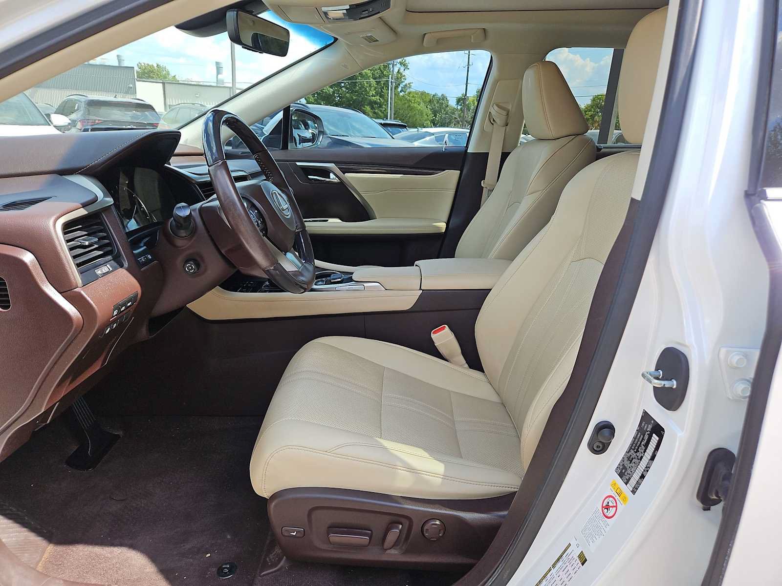 Used 2017 Lexus RX 350 FWD w/ Luxury Package image 14