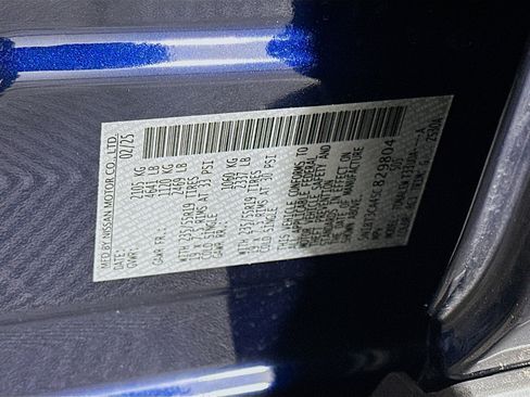 Used 2025 Nissan Rogue SL FWD image 12
