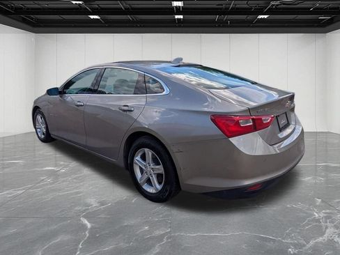Used 2023 Chevrolet Malibu LT w/ Driver Confidence Package FWD image 3