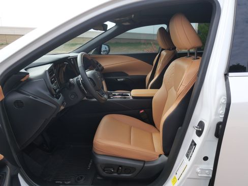 Certified 2025 Lexus RX 350 Premium Plus image 19