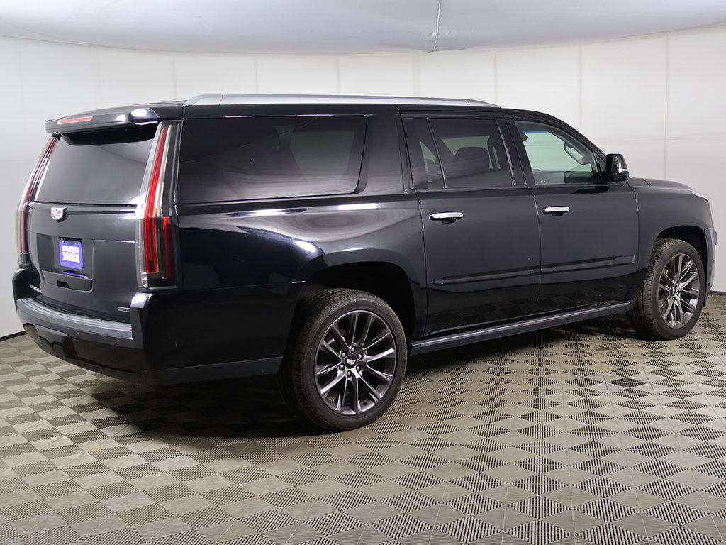 Used 2019 Cadillac Escalade ESV Premium Luxury w/ Escalade Sport Edition AWD/4WD image 13
