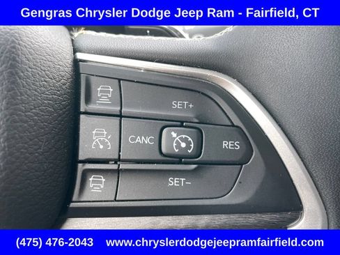 Certified 2023 Jeep Grand Cherokee Limited w/ Luxury Tech Group II AWD/4WD image 54