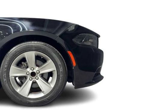 Used 2018 Dodge Charger SXT Plus w/ Beats Audio Group RWD image 7
