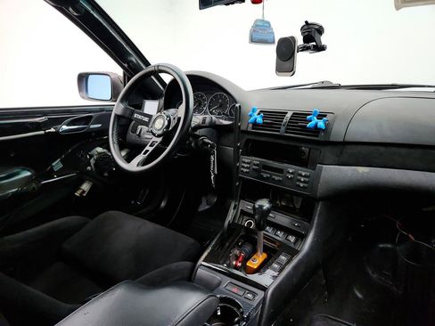 Used 2004 BMW 330Ci Convertible RWD image 28