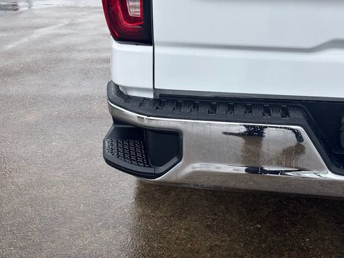 Used 2024 GMC Sierra 1500 SLT RWD image 15