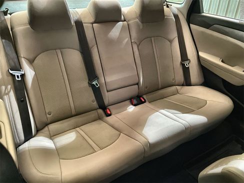 Used 2019 Hyundai Sonata SE image 23
