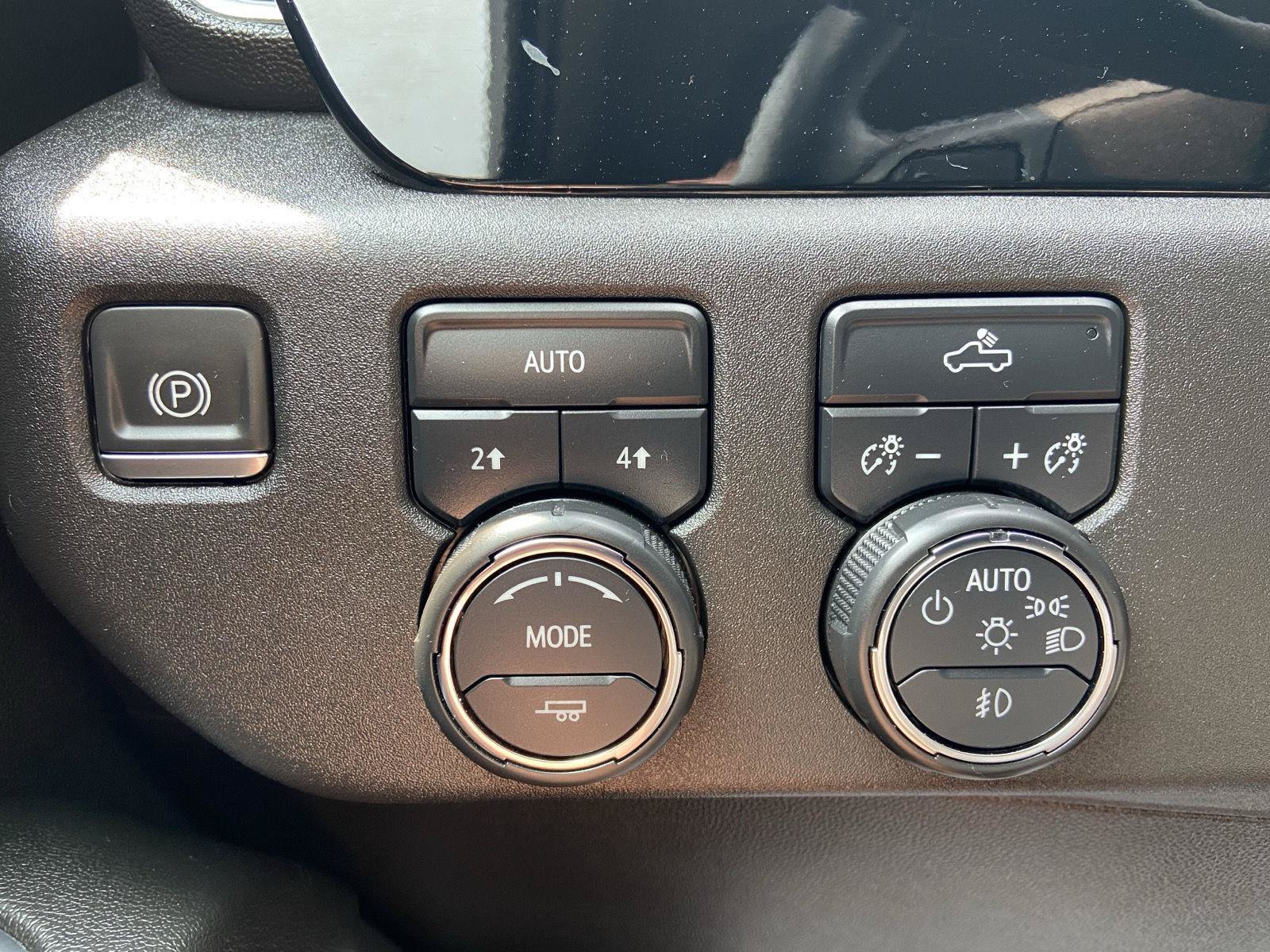 Used 2023 Chevrolet Silverado 1500 RST AWD/4WD image 26