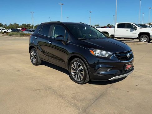 Used 2022 Buick Encore Preferred w/ Safety Package image 2