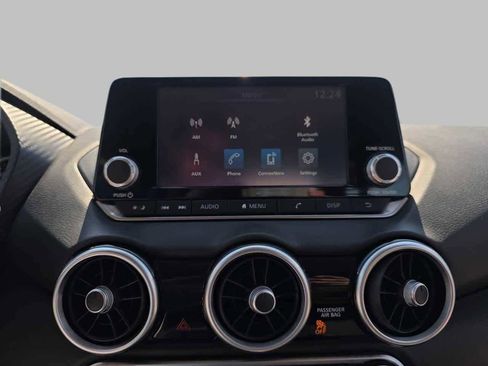 Used 2024 Nissan Sentra S image 17