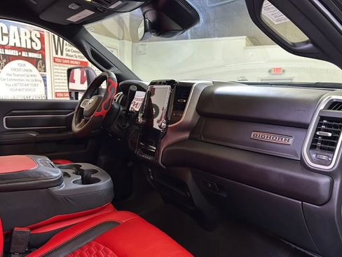 Used 2024 RAM 2500 Big Horn w/ Night Edition AWD/4WD image 20
