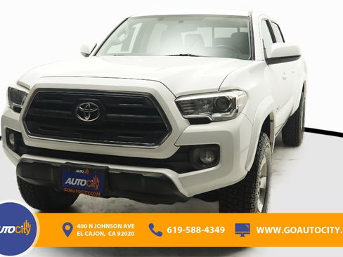 Used 2015 Toyota Tacoma 4x4 Access Cab V6 w/ TRD Off-Road Package image 1