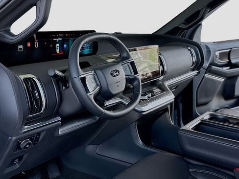 New 2026 Ford Expedition Platinum AWD/4WD image 4