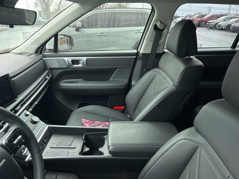 Used 2025 Hyundai Santa Fe SEL image 11