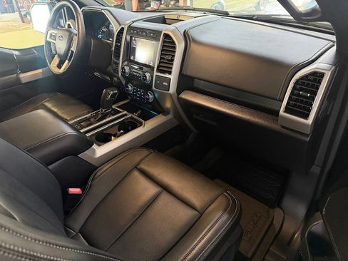 Used 2019 Ford F150 Lariat w/ Equipment Group 502A Luxury AWD/4WD image 15