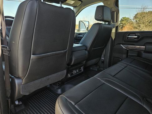 Used 2020 Chevrolet Silverado 2500 LTZ image 28