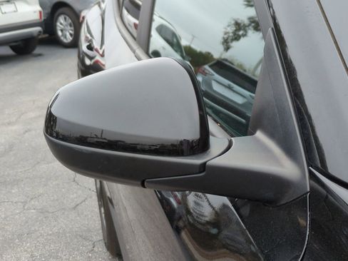 Certified 2025 Chevrolet Trax LT w/ Driver Confidence Package image 12