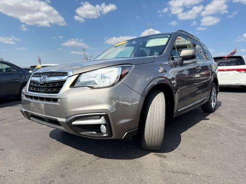 Used 2017 Subaru Forester 2.5i Touring AWD/4WD image 7