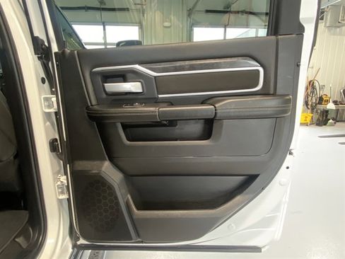 Used 2024 RAM 2500 Big Horn w/ Off Road Package image 19