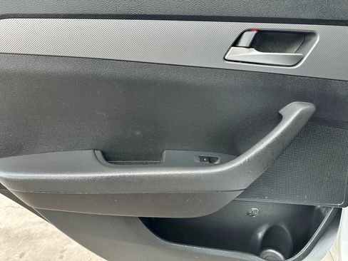 Used 2019 Hyundai Sonata SE image 11