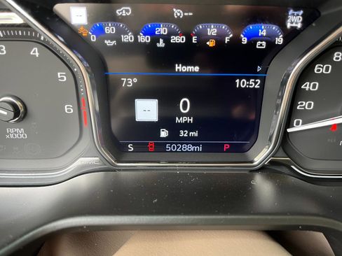 Used 2021 GMC Yukon Denali w/ Denali Ultimate Package AWD/4WD image 17