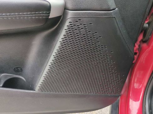 Used 2019 Dodge Journey SE image 23