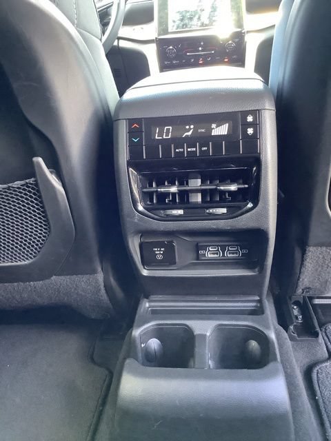 Used 2023 Jeep Grand Cherokee L Laredo w/ Luxury Tech Group I AWD/4WD image 18