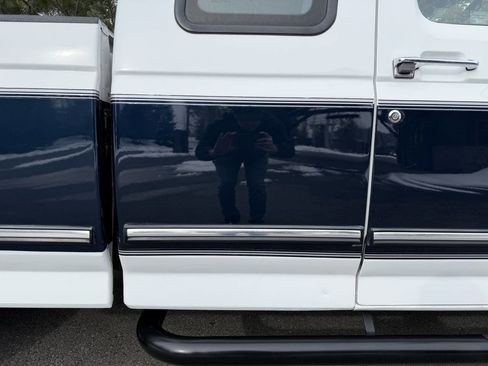 Used 1993 Ford F250 XLT 2dr 4WD Extended Cab LB HD image 32