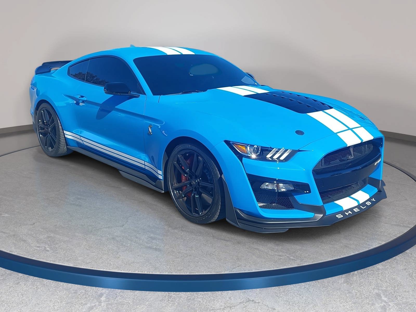 Used 2022 Ford Mustang Shelby GT500 w/ Technology Package RWD image 3