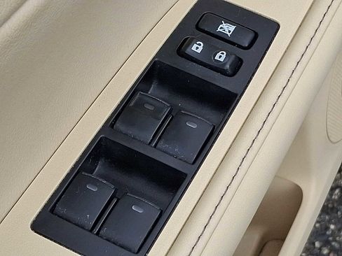 Used 2015 Lexus ES 350 w/ Premium Package image 24