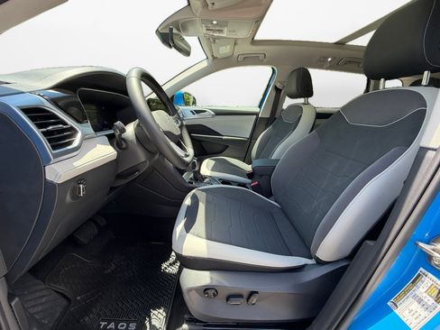 New 2026 Volkswagen Taos SE AWD/4WD image 9