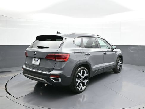 Used 2023 Volkswagen Taos SEL AWD/4WD image 6