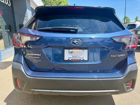 Used 2022 Subaru Outback Premium AWD/4WD image 9
