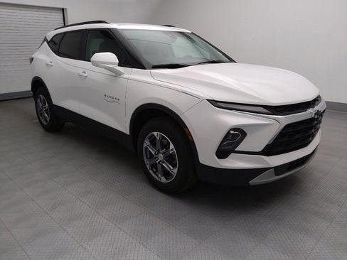 Used 2024 Chevrolet Blazer LT w/ Convenience Package FWD image 11