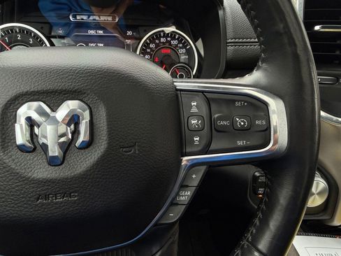 Used 2019 RAM 1500 Laramie image 28