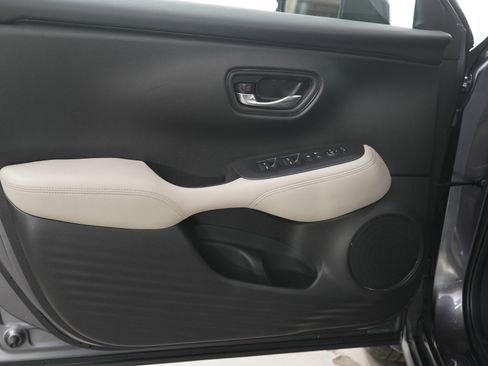 Used 2023 Honda HR-V LX image 19