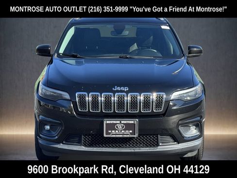 Used 2019 Jeep Cherokee Latitude Plus w/ Comfort/Convenience Group image 9