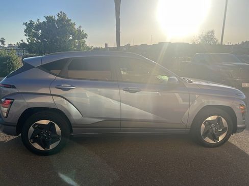 Certified 2024 Hyundai Kona SEL FWD image 8