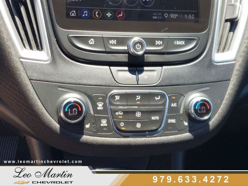 Used 2024 Chevrolet Malibu LT FWD image 23