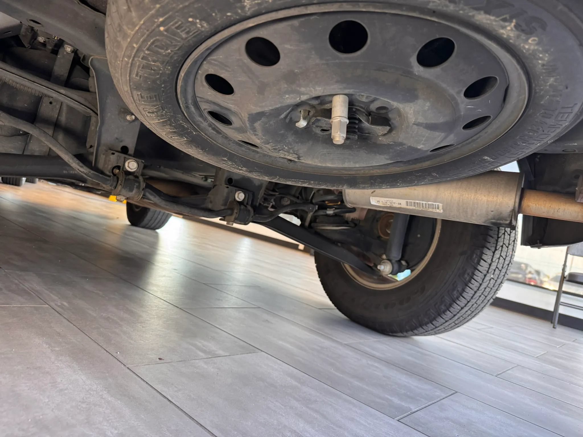 Used 2012 Ford Escape Limited w/ Class II Trailer Tow Pkg FWD image 17