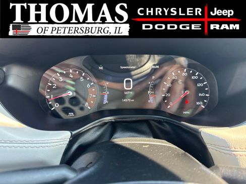 Used 2025 Jeep Compass Limited w/ Sun & Sound Group AWD/4WD image 16