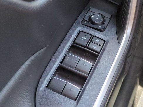 Used 2022 Toyota RAV4 XLE Premium FWD image 20