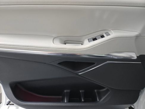 New 2026 Lincoln Navigator Premiere AWD/4WD image 22