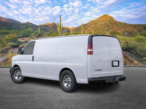 New 2026 Chevrolet Express 3500 w/ Driver Convenience Package RWD image 4