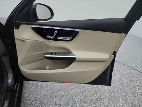 Used 2024 Mercedes-Benz C 300 Sedan image 23