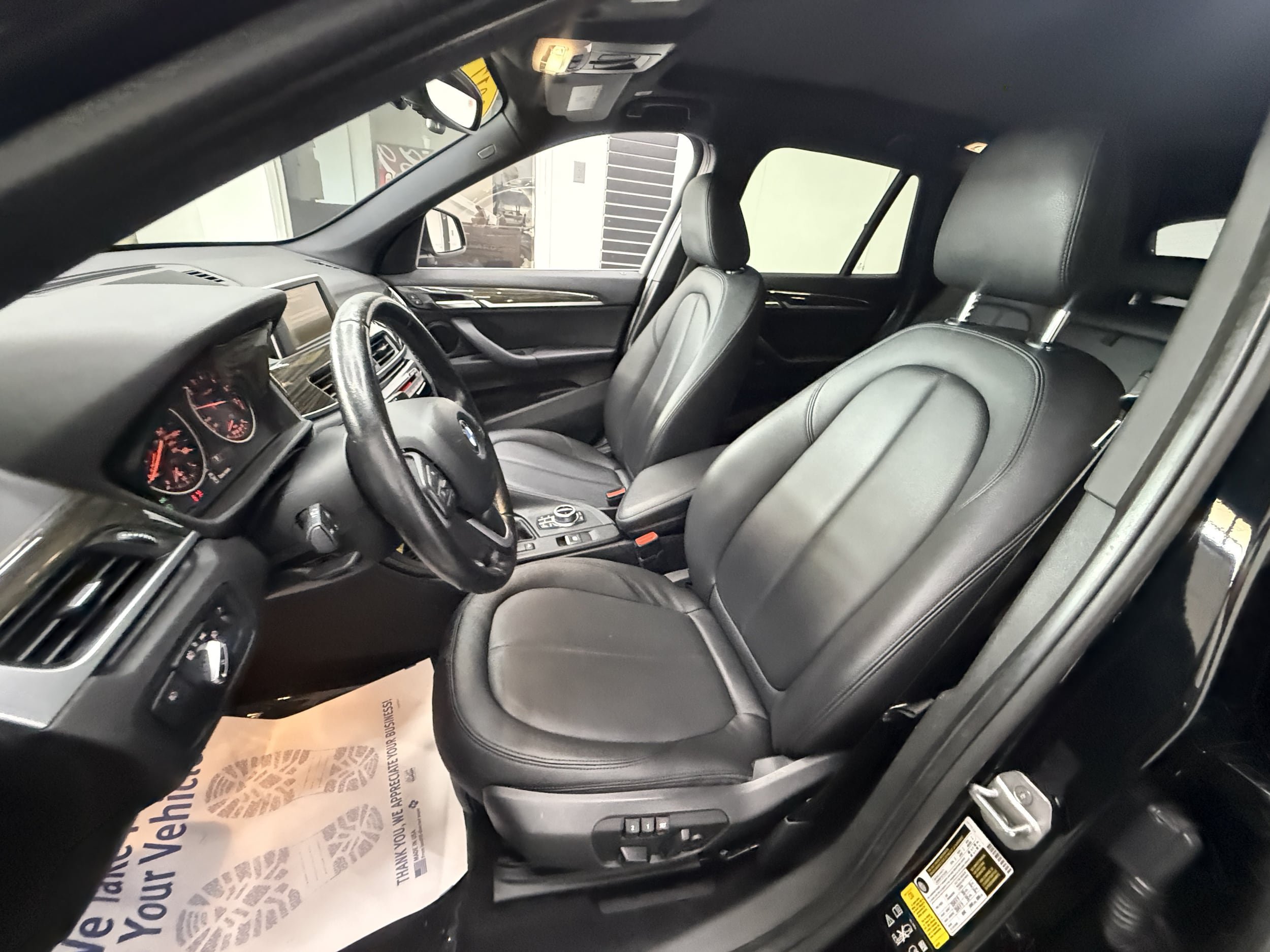 Used 2017 BMW X1 xDrive28i AWD/4WD image 10