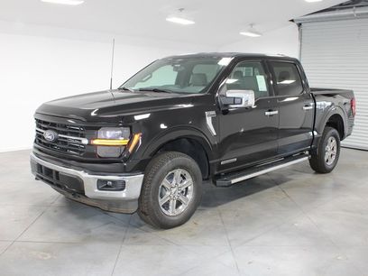 New 2025 Ford F150 XLT w/ Equipment Group 302A MID