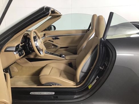 Certified 2015 Porsche 911 Carrera 4S AWD/4WD image 5